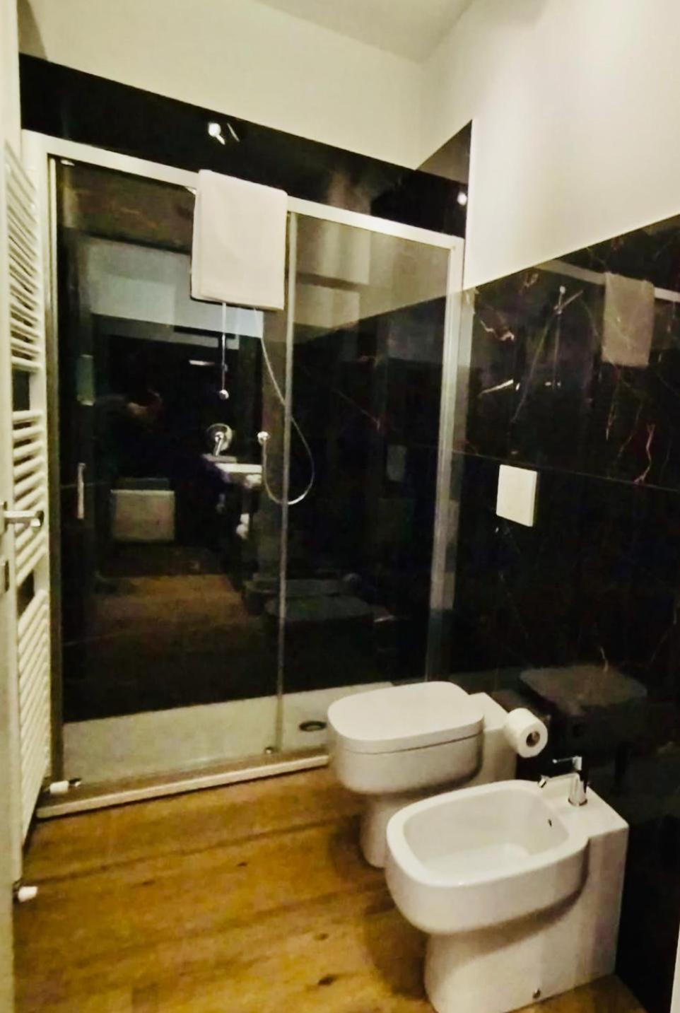 Hh Hermoso Housing Asti Kültér fotó