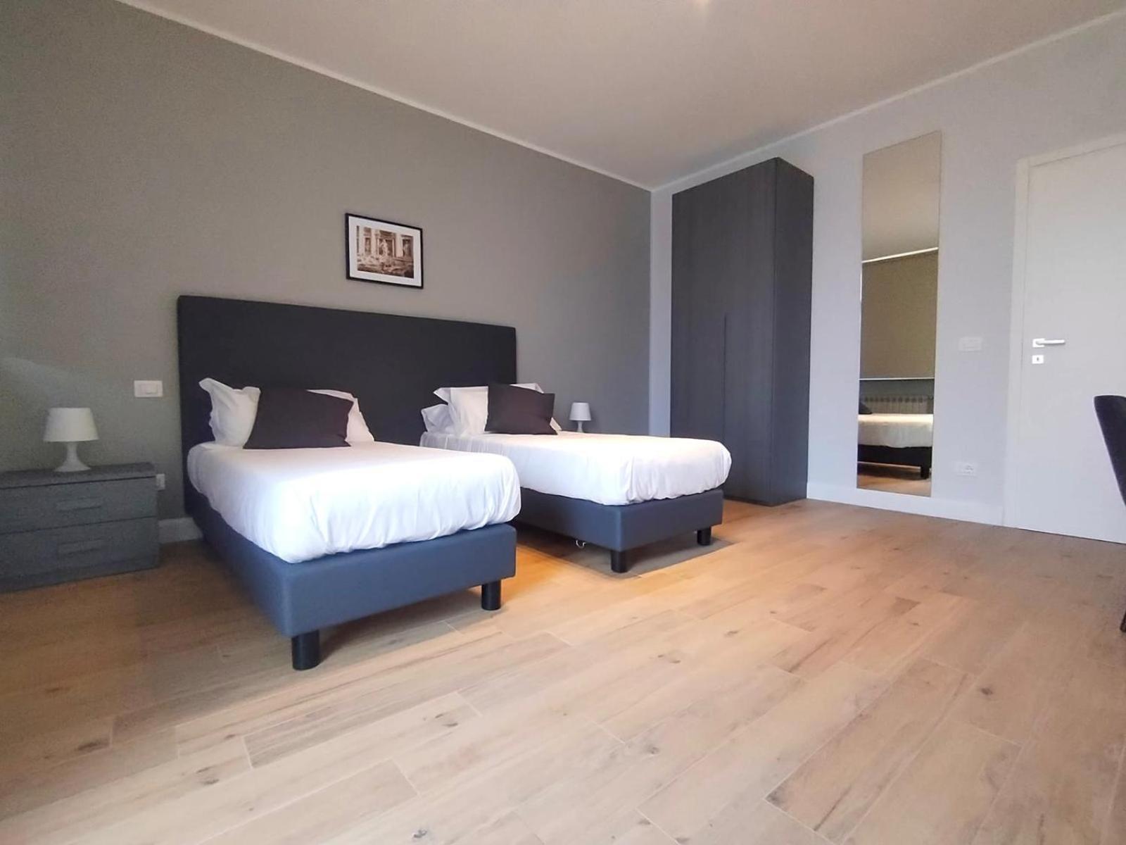 Hh Hermoso Housing Asti Kültér fotó