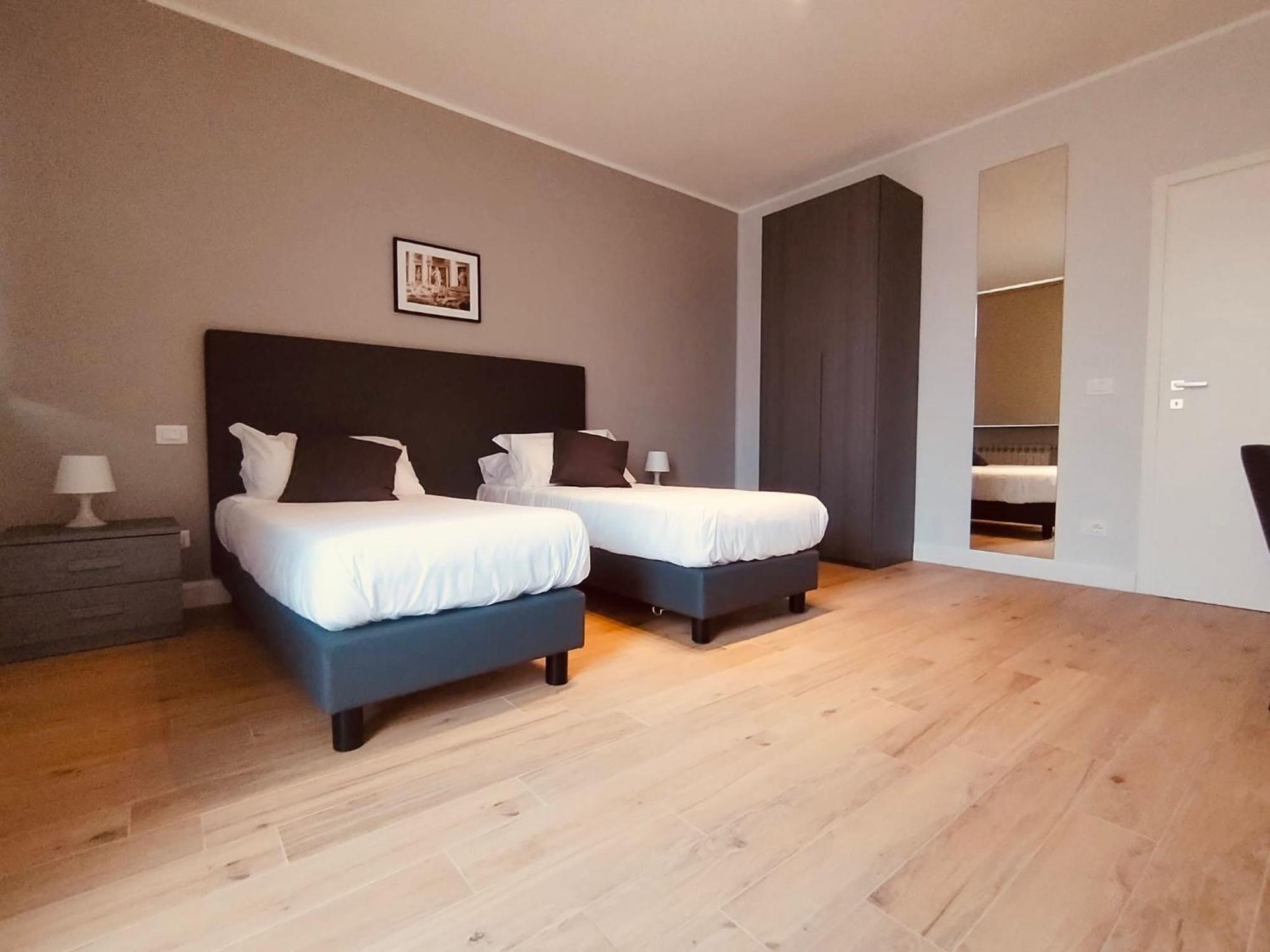 Hh Hermoso Housing Asti Kültér fotó