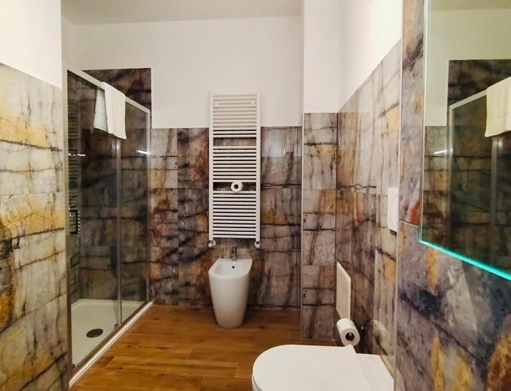 Hh Hermoso Housing Asti Kültér fotó
