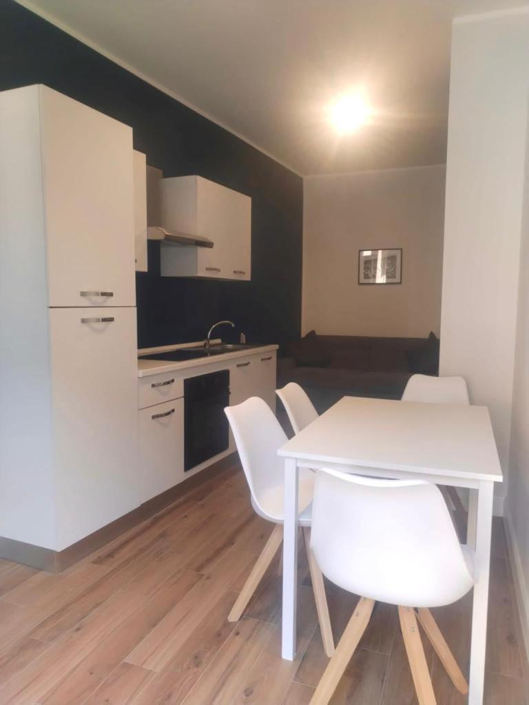Hh Hermoso Housing Asti Kültér fotó
